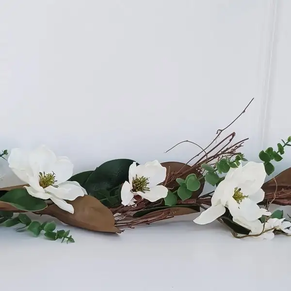 magnolia in wedding decor