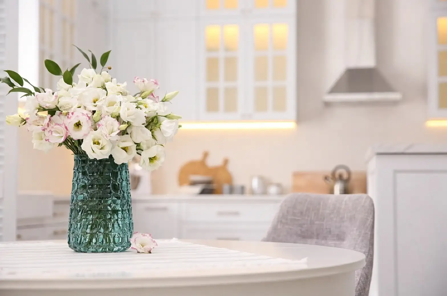balloon flower bouquet table