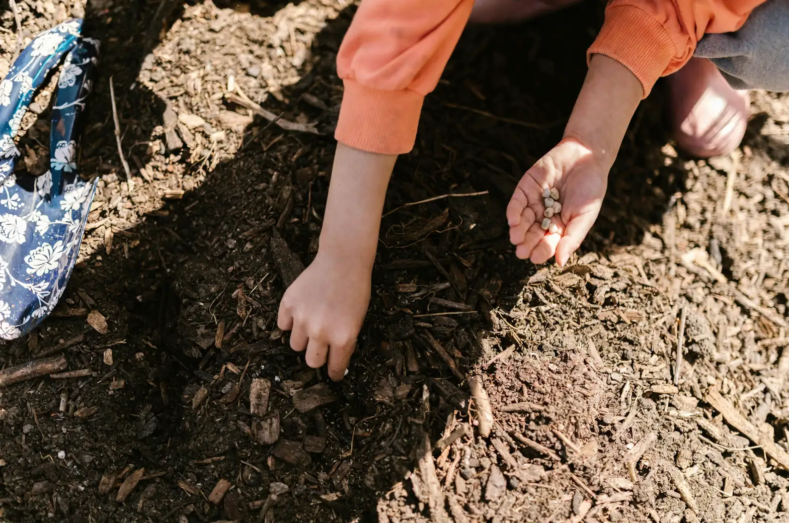 mixing potting soil ingredients