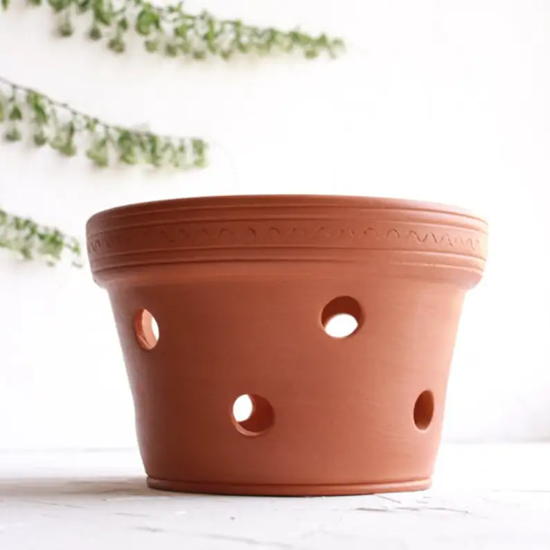 terracotta pot with air circulation