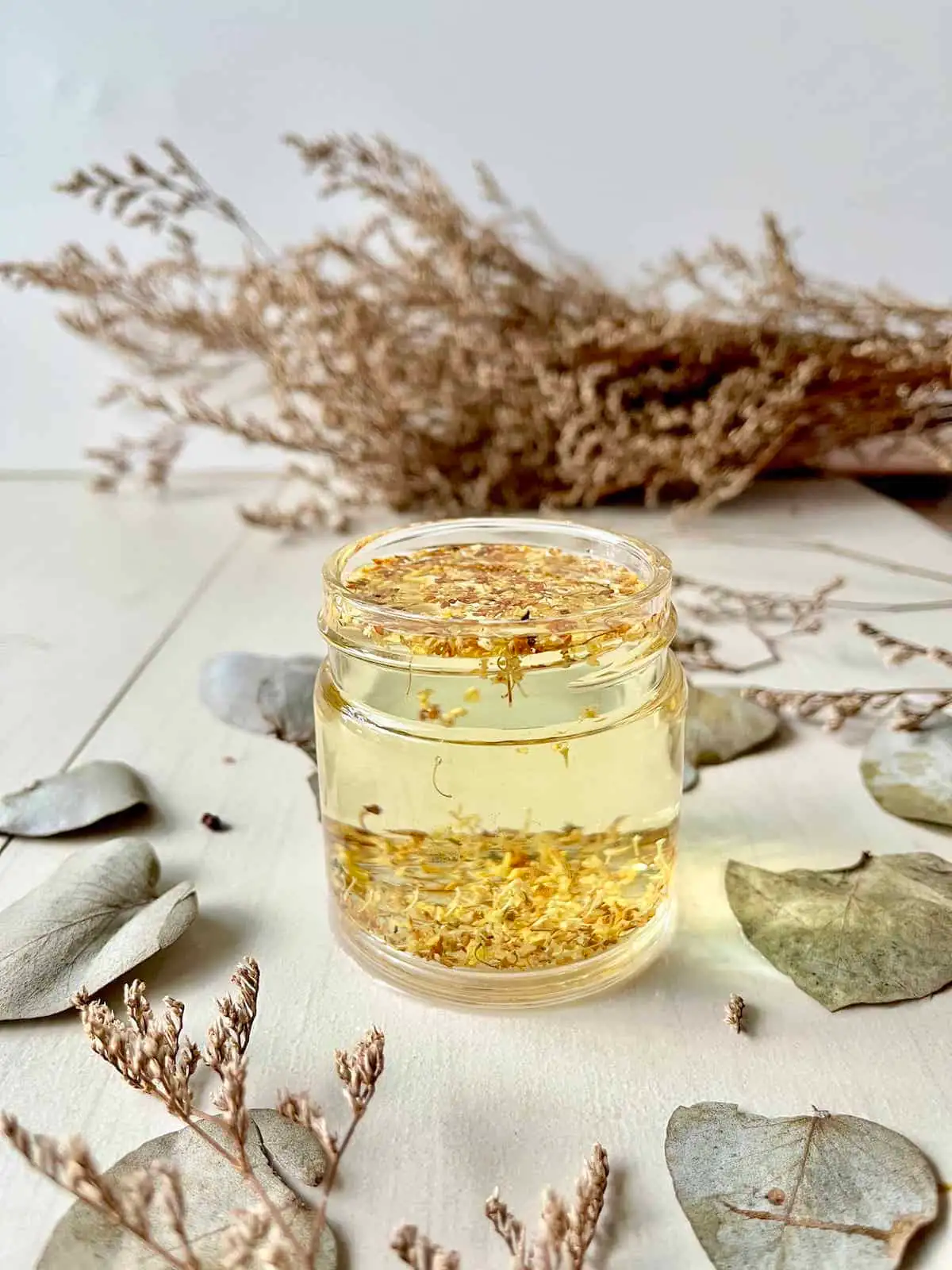 osmanthus tea brewing