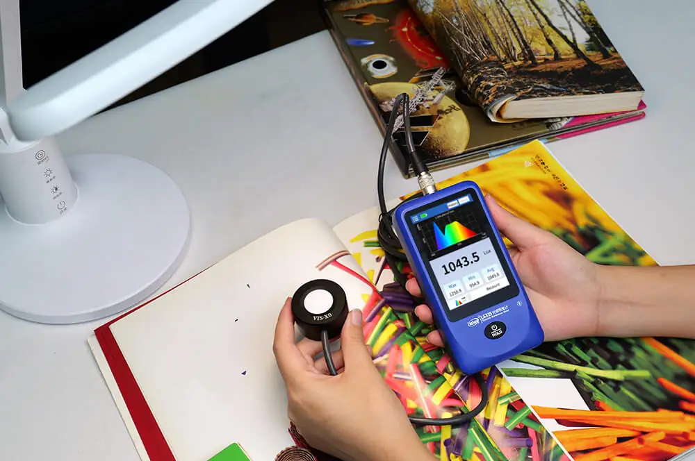 lux meter measurement process