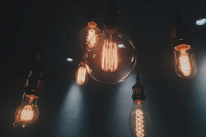 fluorescent bulb cost comparison