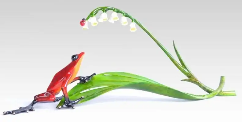 artistic sculpture of lily of the valley
