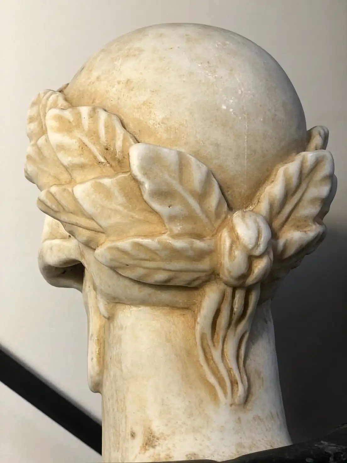 sweet violet wreath marble bust