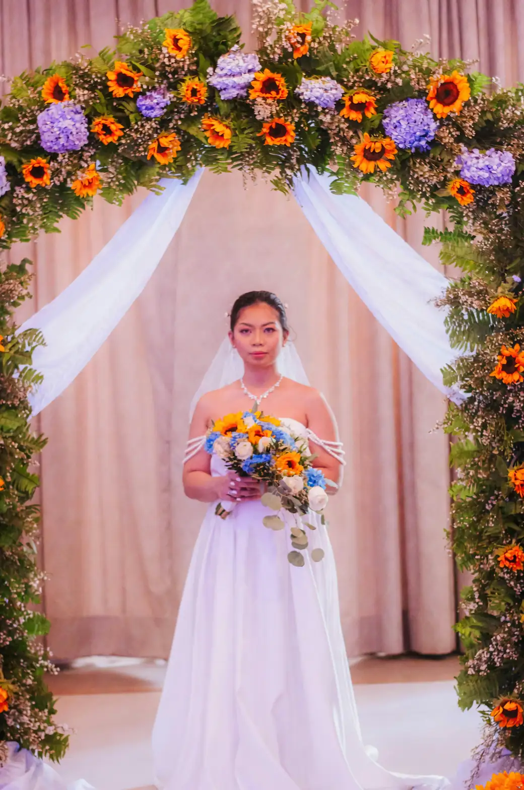phlox wedding arch decor