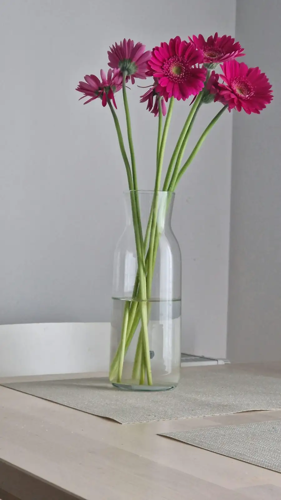 asiatic jasmine water level glass vase